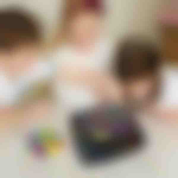 Joc de strategie captivant de șah | TACTICX